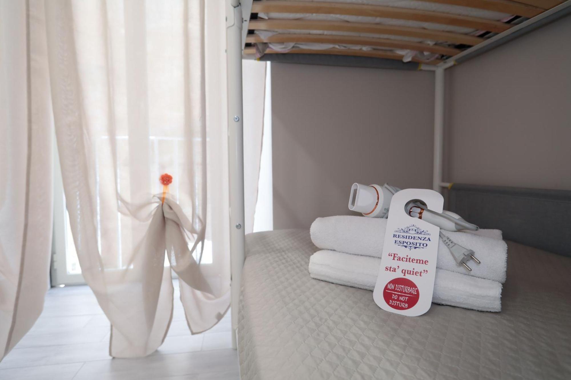 Residenza Esposito Hotel Наполи Екстериор снимка