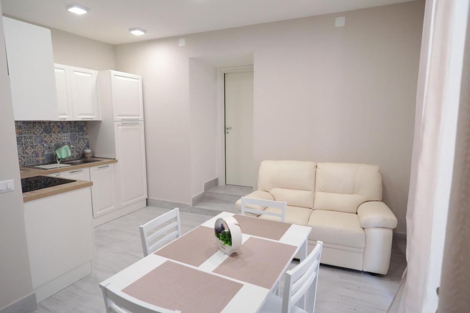 Residenza Esposito Hotel Наполи Екстериор снимка