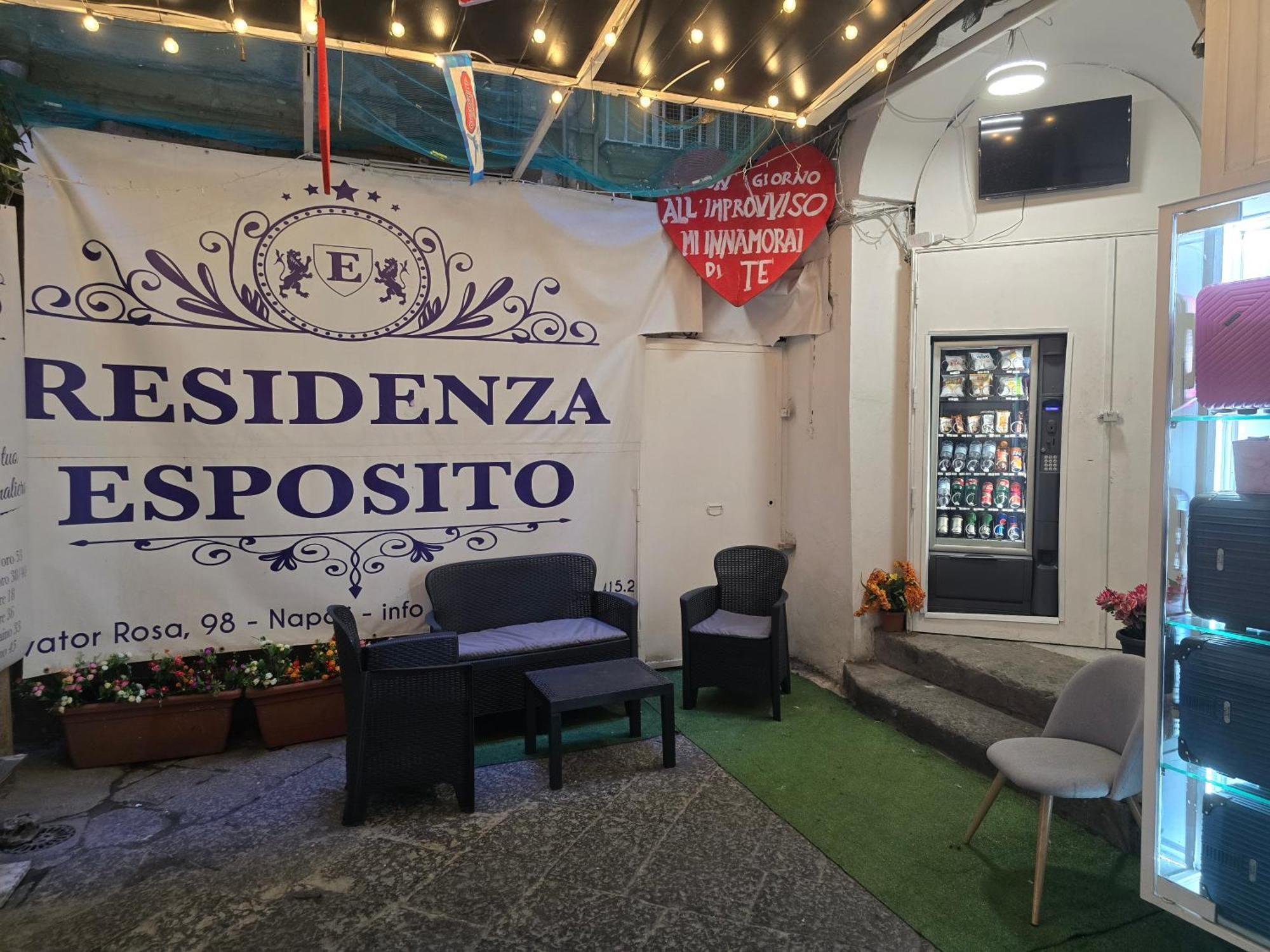 Residenza Esposito Hotel Наполи Екстериор снимка