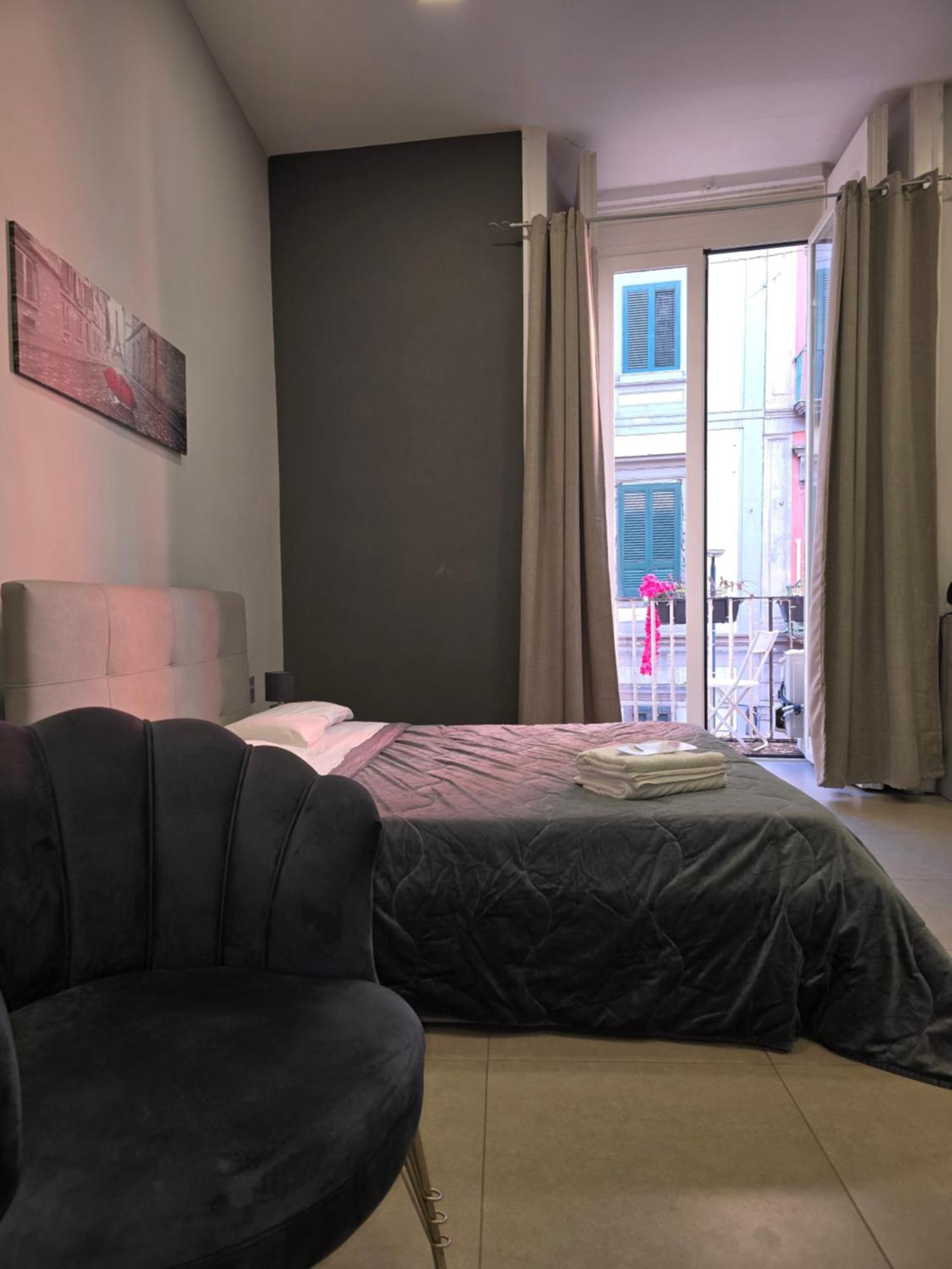 Residenza Esposito Hotel Наполи Екстериор снимка